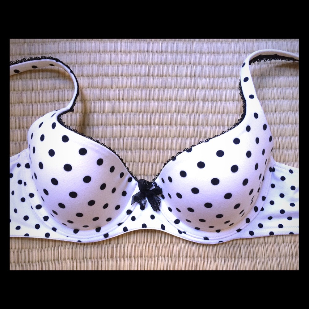 Victoria’s Secret Body By Victoria Lined Demi Bra